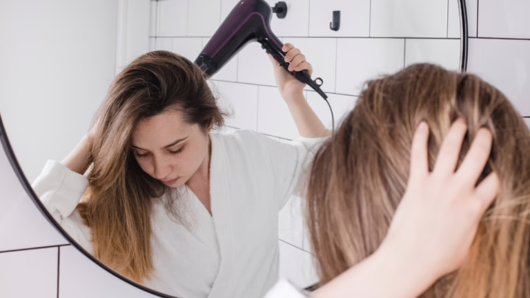 como usar secador de cabelo