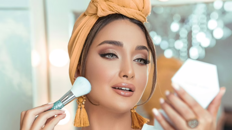 Maquiagem que dura o dia todo com 5 truques infalíveis