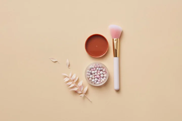 Como escolher a paleta de sombras perfeita para simplificar sua rotina de maquiagem