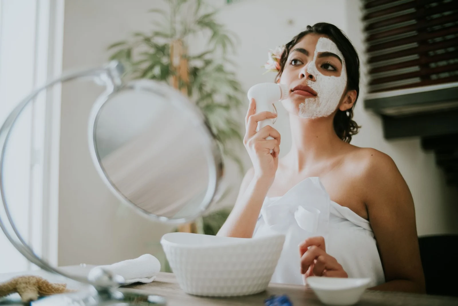 Como escolher o esfoliante facial ideal sem complicar sua rotina diária de cuidados