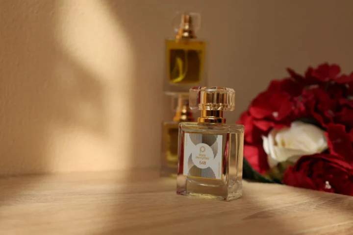 Como escolher um perfume para a noite que facilite sua rotina de beleza sem complicações
